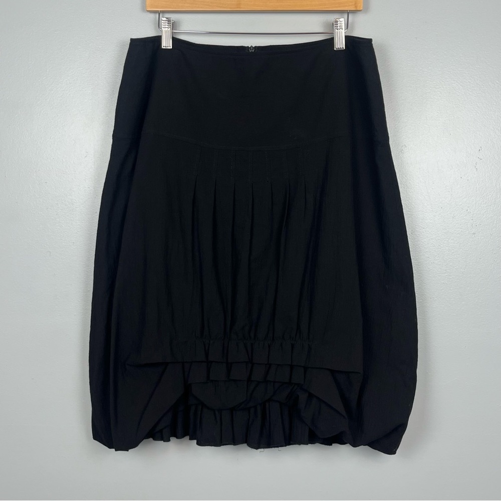 Yuvita black 100% cotton gathered hem detail lagenlook skirt, size 12.